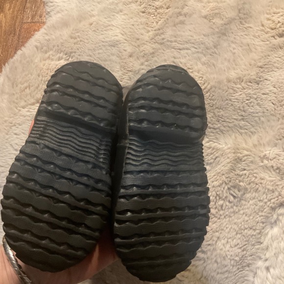 Bogs Rubber Boots Size 8 Toddler Black Insulated Pull On Style 78756-001 - Picture 6 of 8